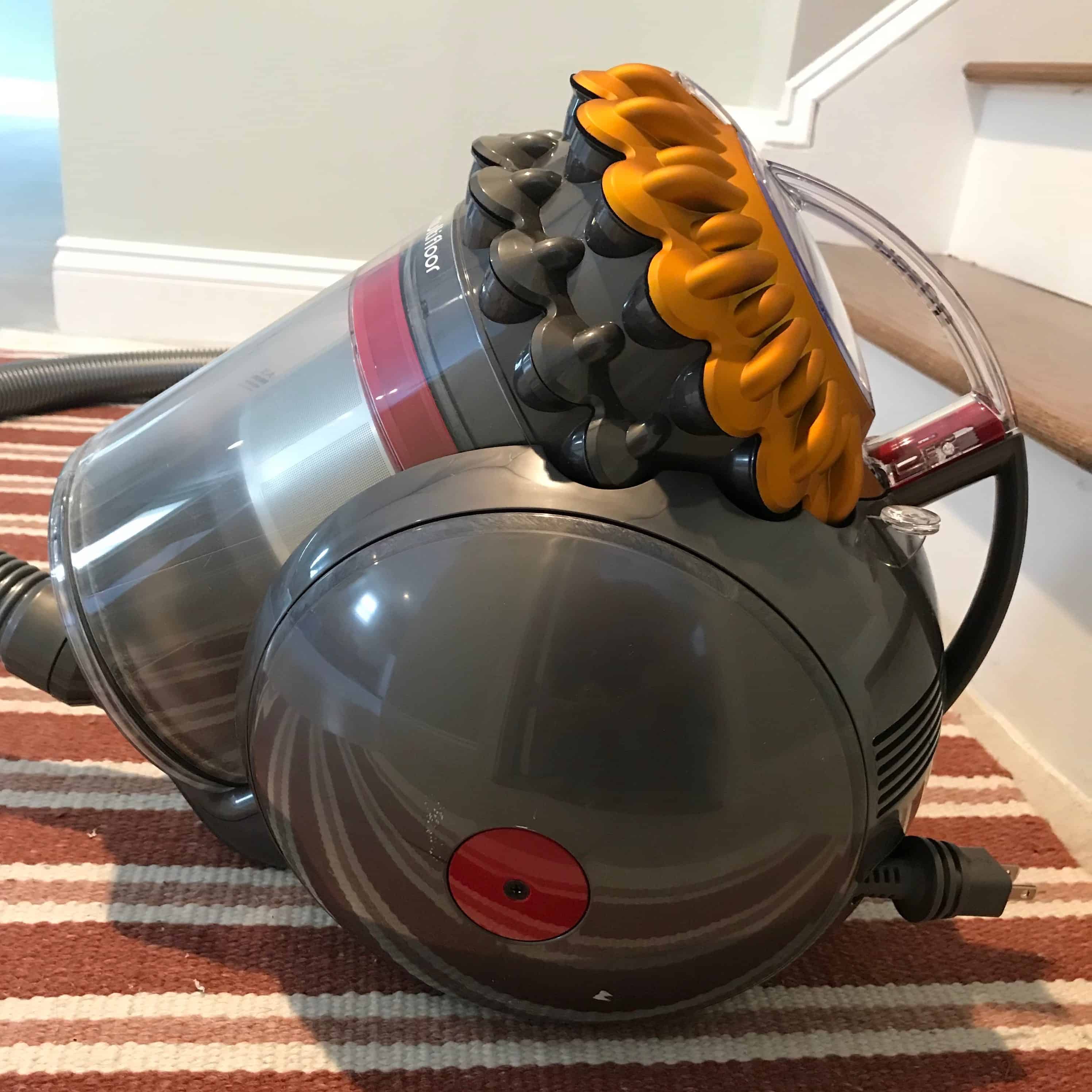 The 4 Best Vacuums for Hardwood Floors and Area Rugs (With Pictures)