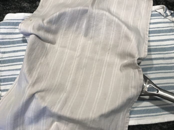 Why Do Pans & Baking Sheets Warp? (How to Unwarp) Prudent Reviews