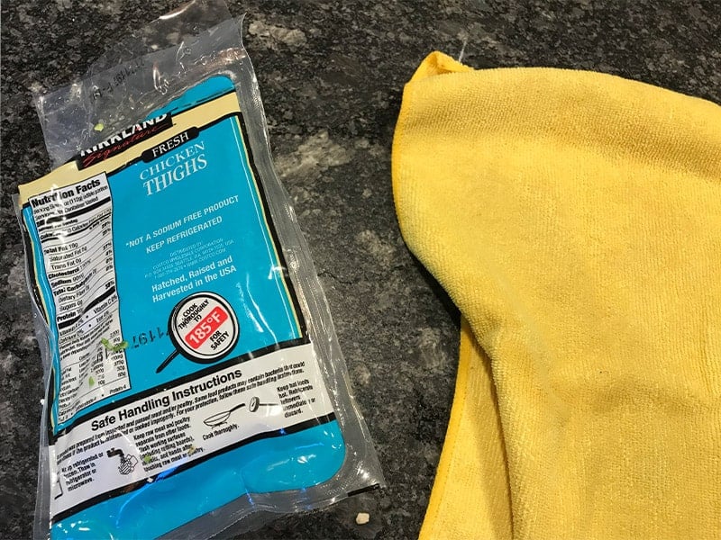 https://prudentreviews.com/wp-content/uploads/2019/07/Microfiber-cloth-after-cleaning-raw-meat-juices.jpg