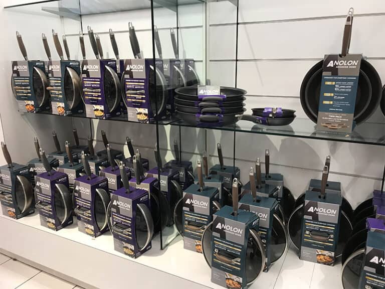 Calphalon vs. Anolon (What's the Difference?) Prudent Reviews