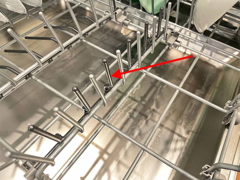 Bosch 100 vs. 300 Series Dishwashers (8 Key Differences)