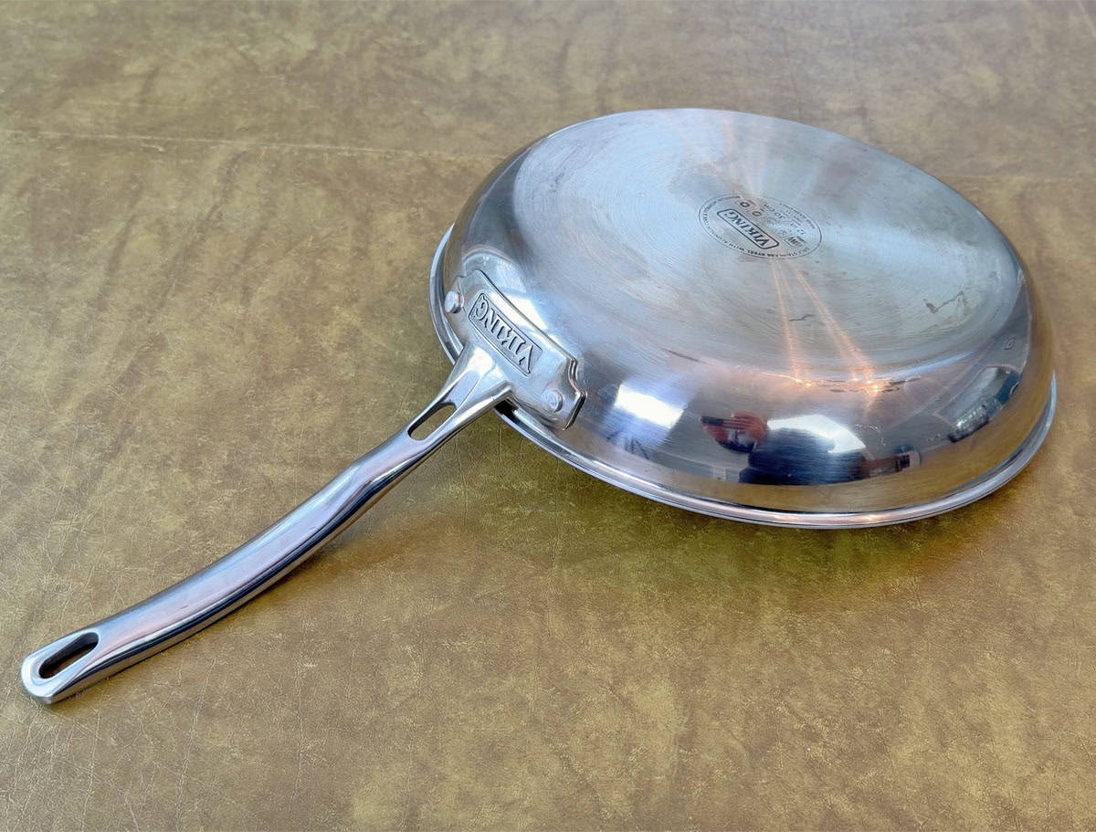Bottom of Viking PureGlide Pro frying pan