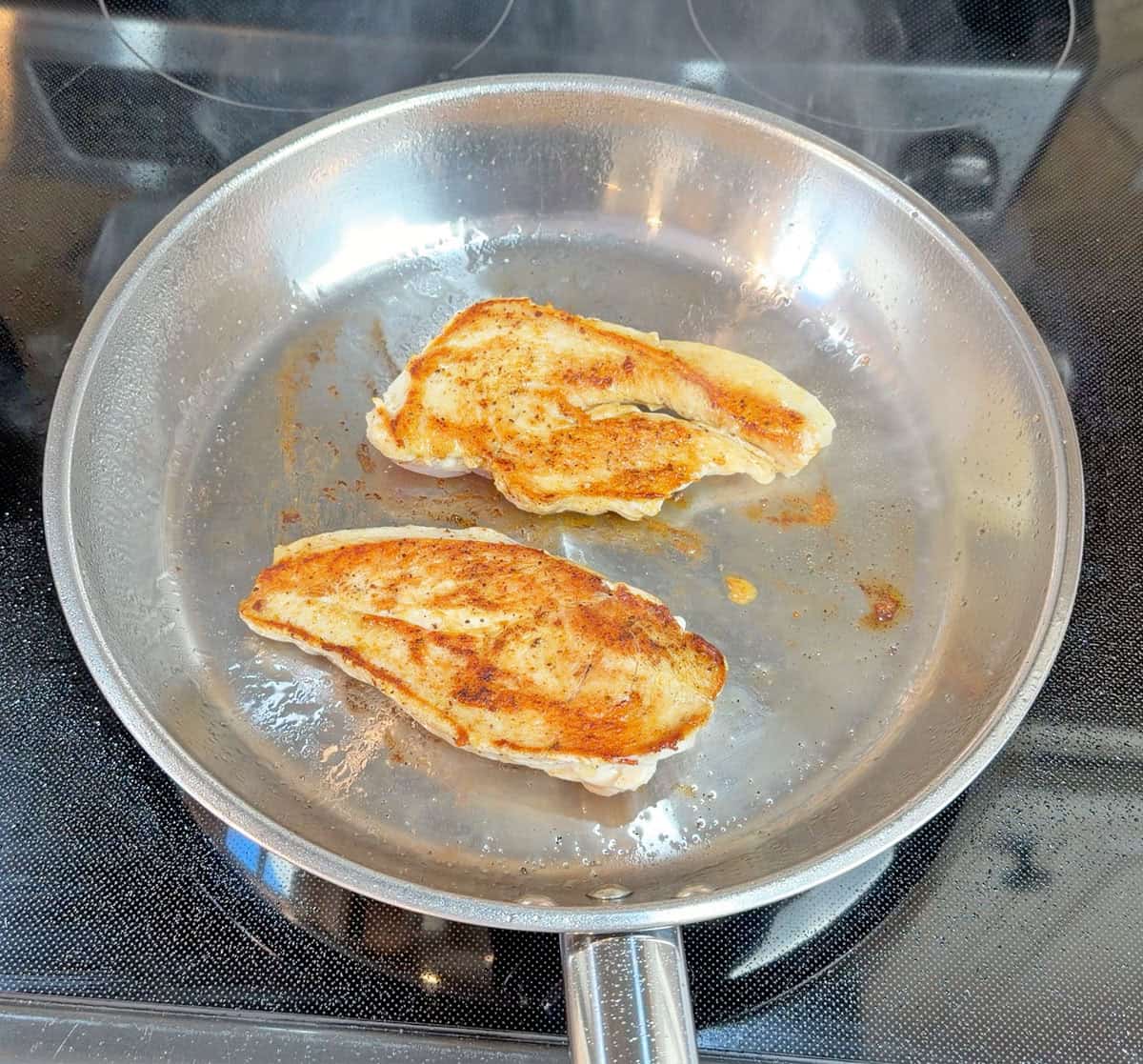 Chicken breast cooked in IKEA 365 pan