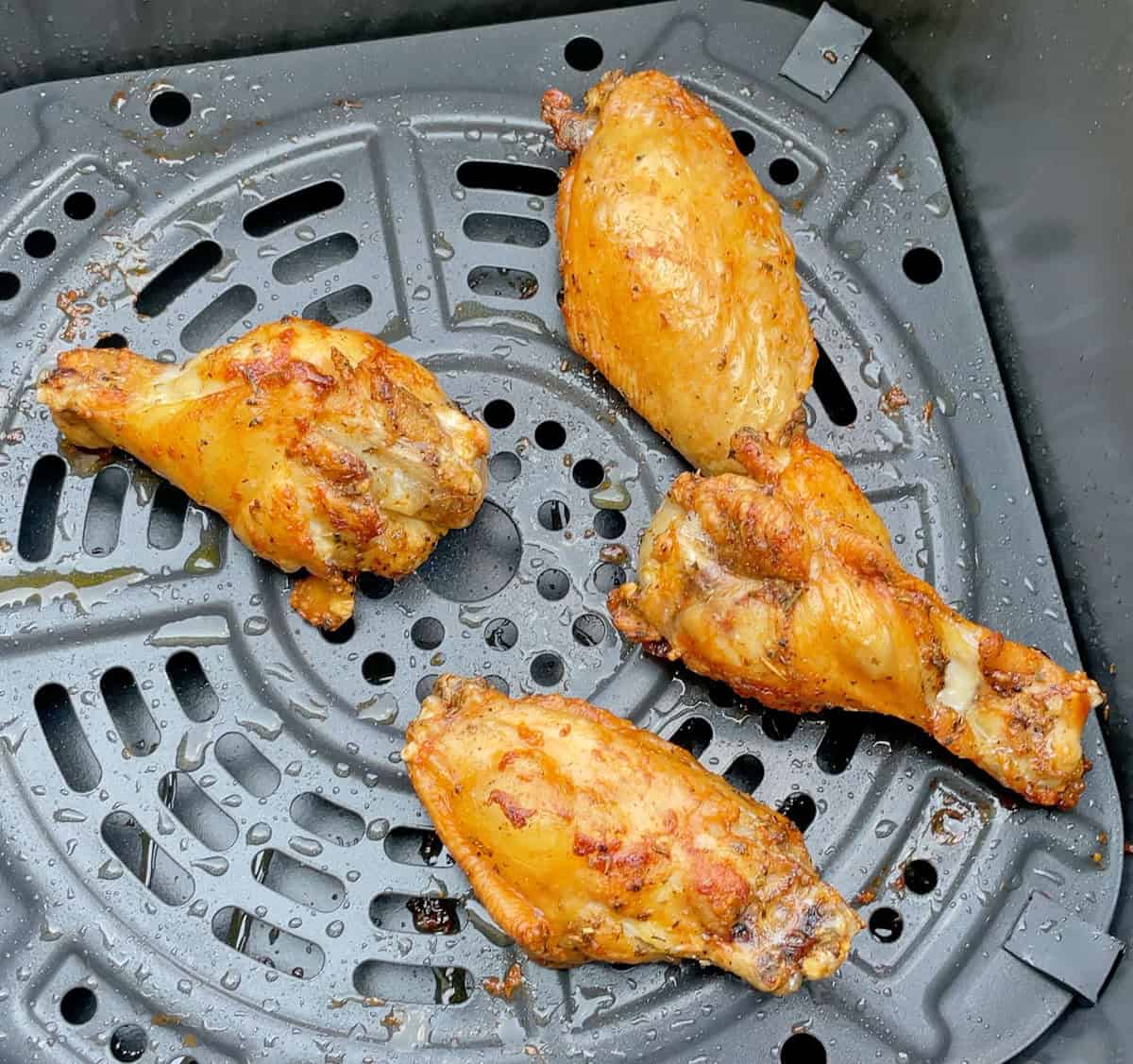 Chicken wings cooked in Ninja Air Fryer Pro 4 in 1