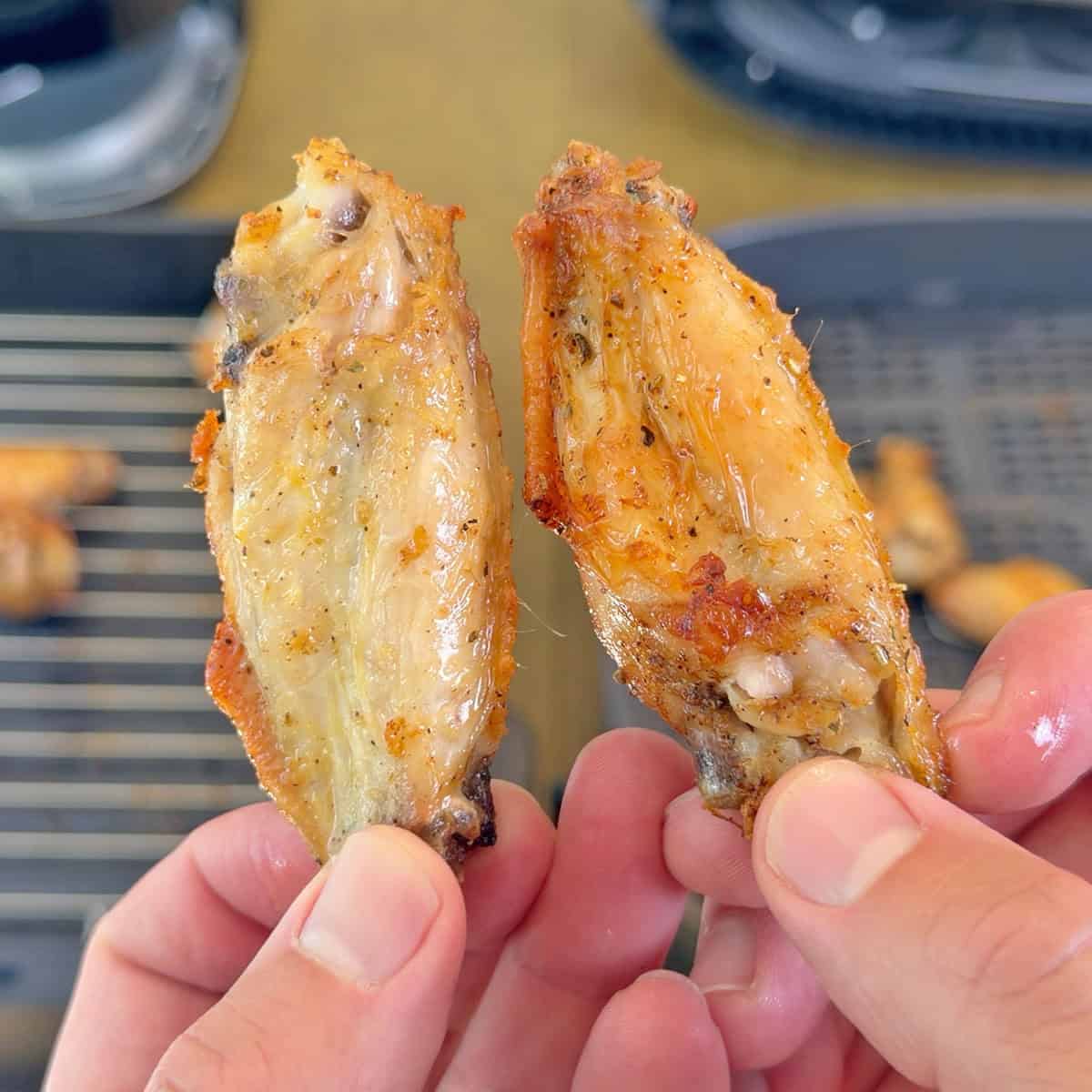 Chicken wings cooked in T-fal Surface XXL Infrared Air Fryer vs chicken wings cooked in the Typhur Dome 2