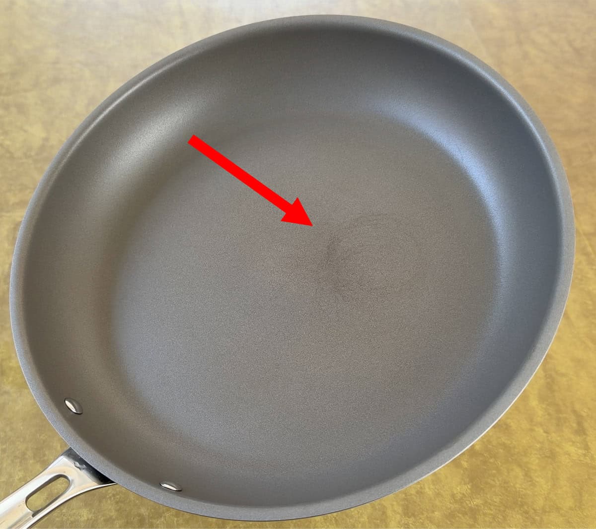 Circular mark on Viking PureGlide Pro after whisk test