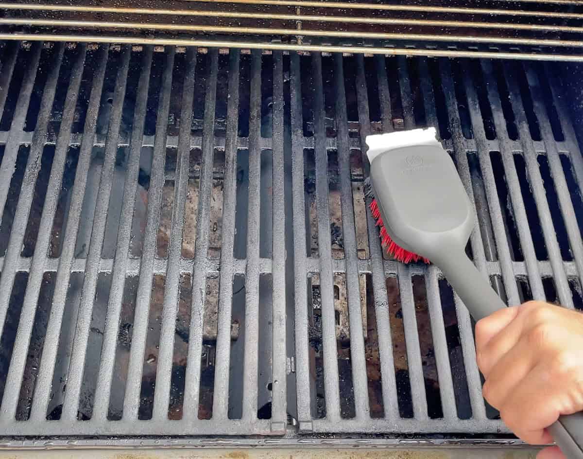 Cleaning a grill with the OXO Nylon Bristle grill brush