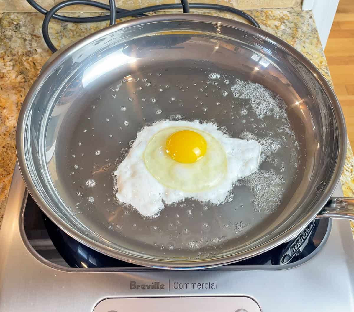 Cooking an egg on a Hestan NanoBond pan on an induction cooktop
