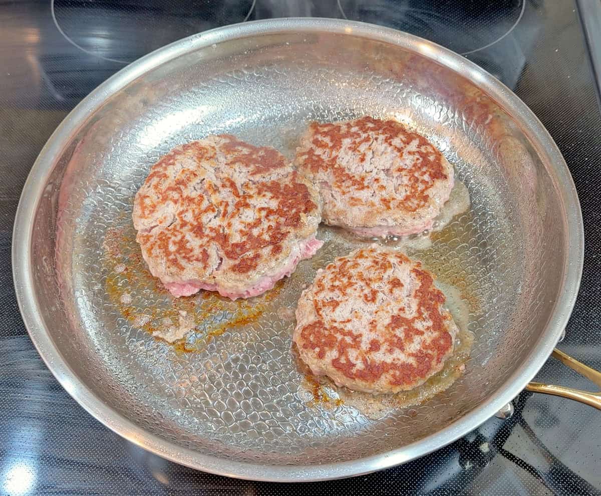 Cooking turkey burgers in Taima Titanium pan