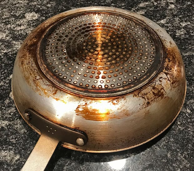 https://prudentreviews.com/wp-content/uploads/Discoloration-on-the-bottom-of-the-Misen-non-stick-pan.jpg