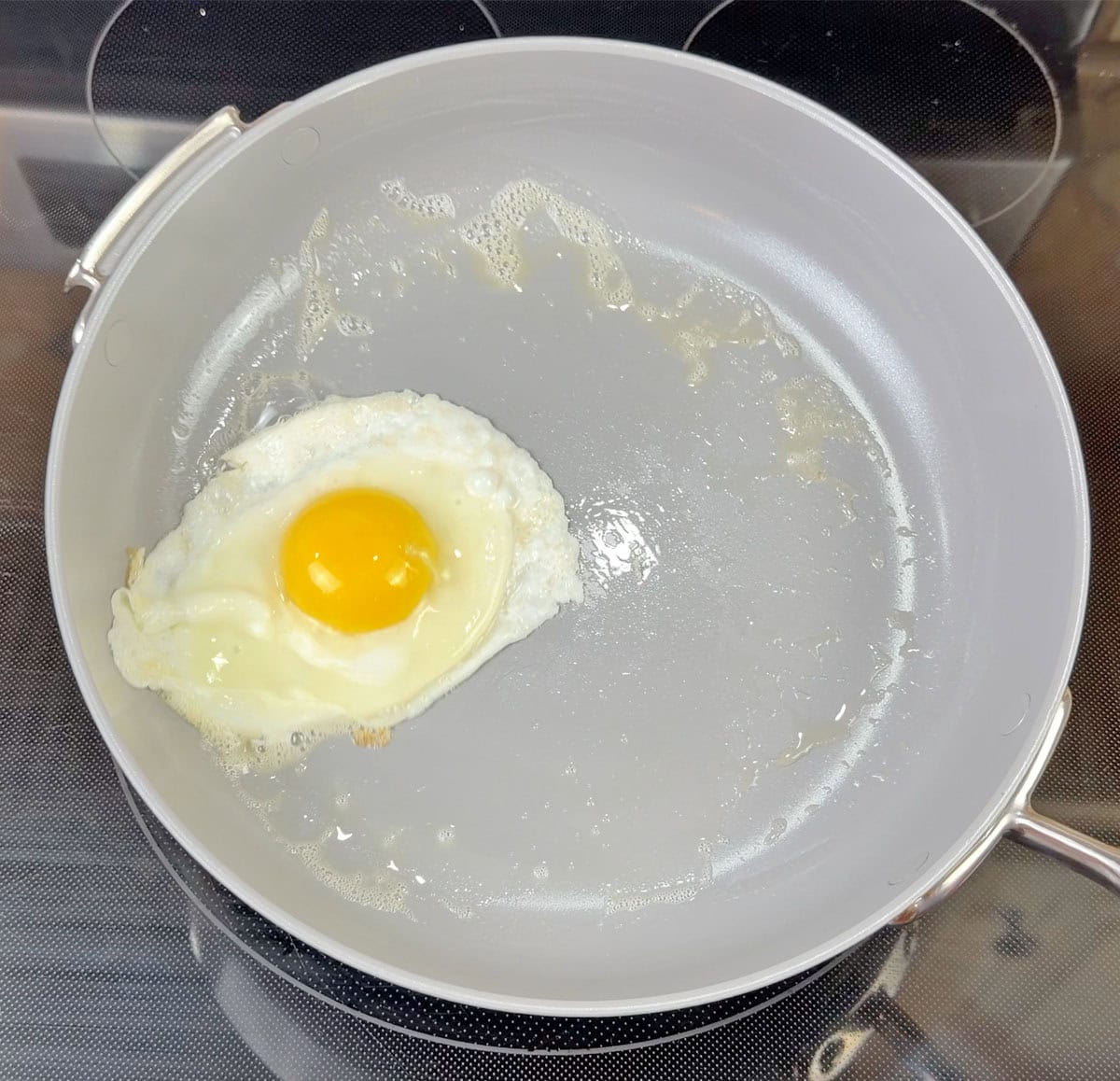 Egg not sticking to Ninja NeverStick after power sander test