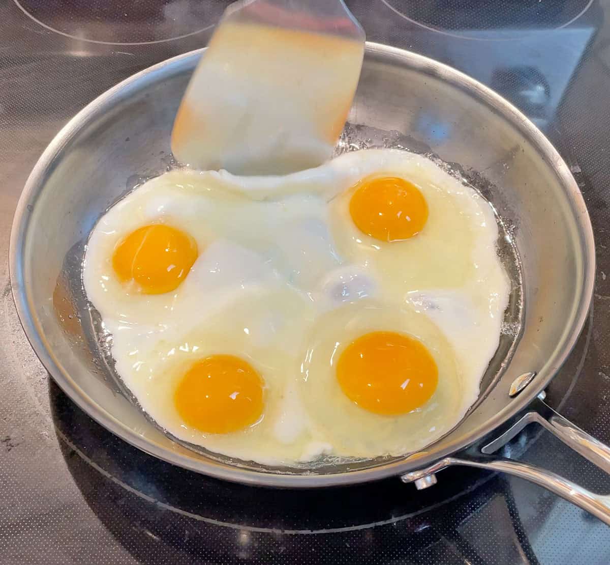 Eggs not sticking to Anolon EverLast N2