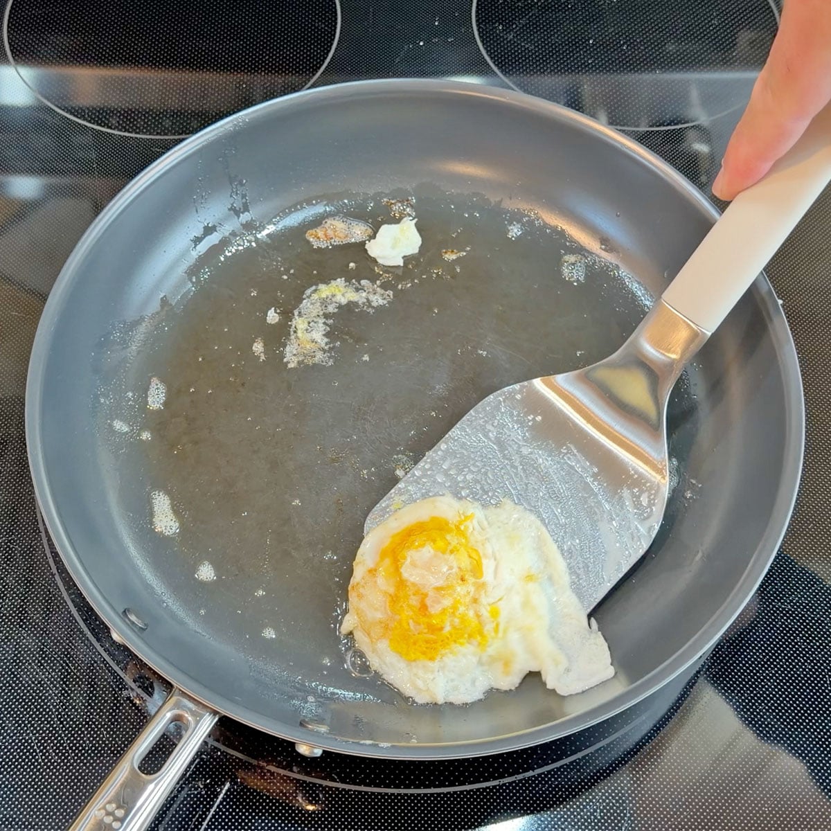 Eggs sticking slightly to Misen Carbon Nonstick
