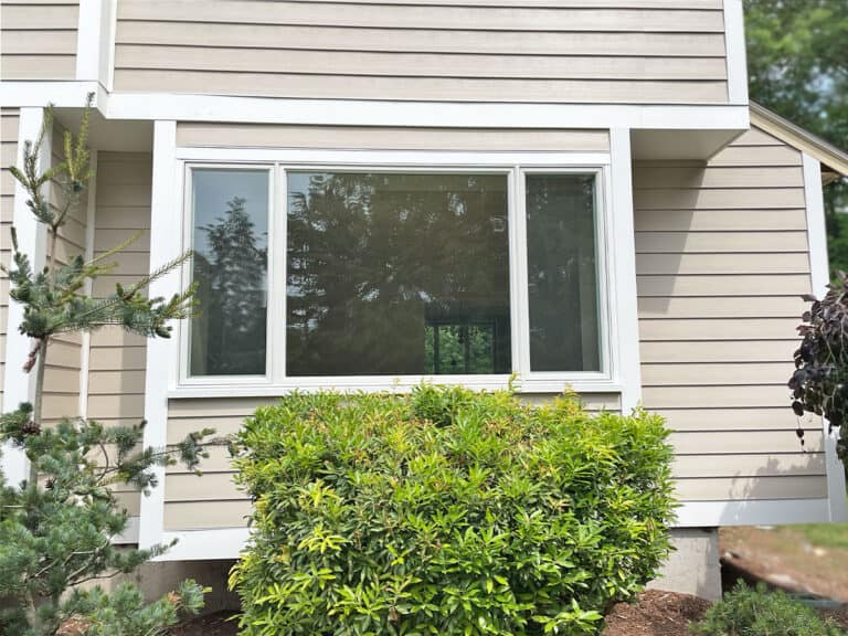 11 Pros and Cons of Everlast Siding (InDepth Review)