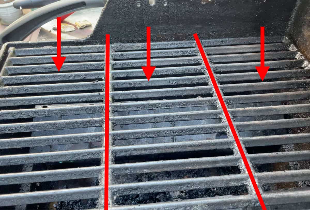 Grates cleaned by Grill Rescue BBQ Daddy and GRILLART Coil grill brushes