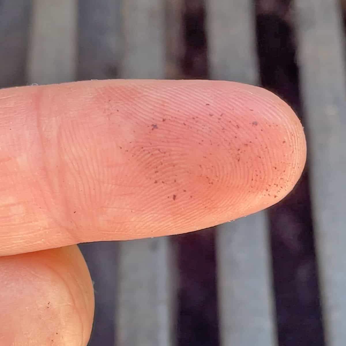 Grease left on grill after cleaning with Grill Rescue grill brush