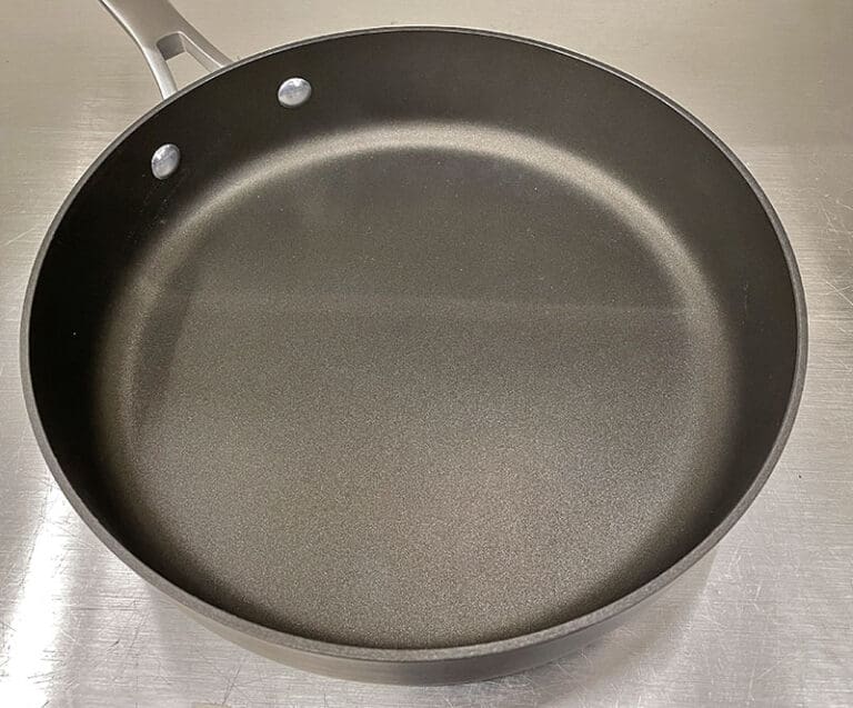 HardAnodized vs. Ceramic Cookware (Key Differences) Prudent Reviews