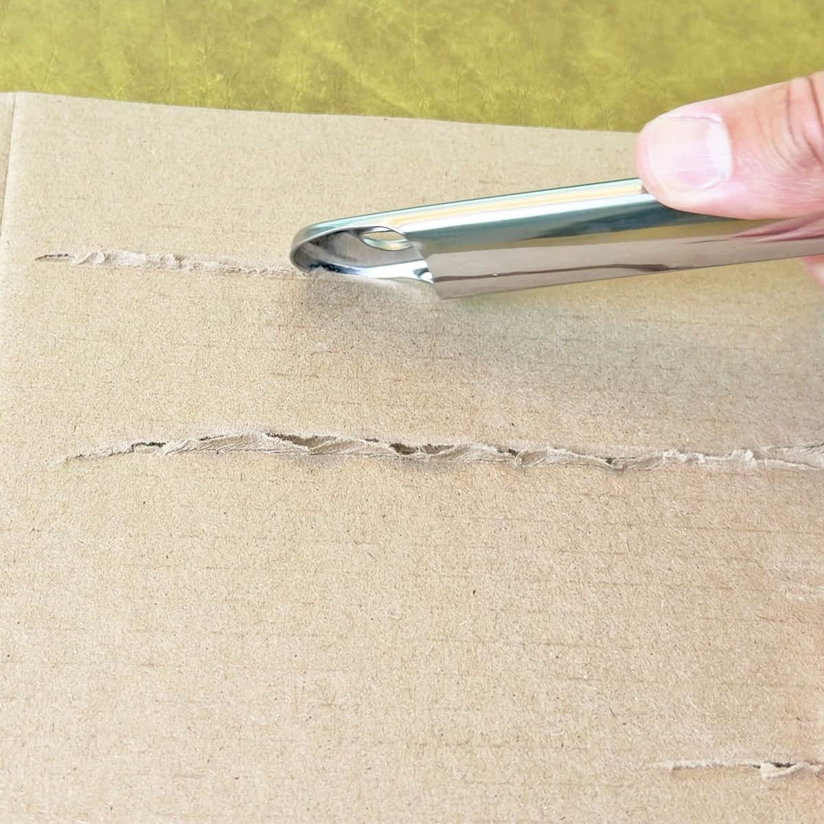 IKEA 365 sharp handle cutting cardboard