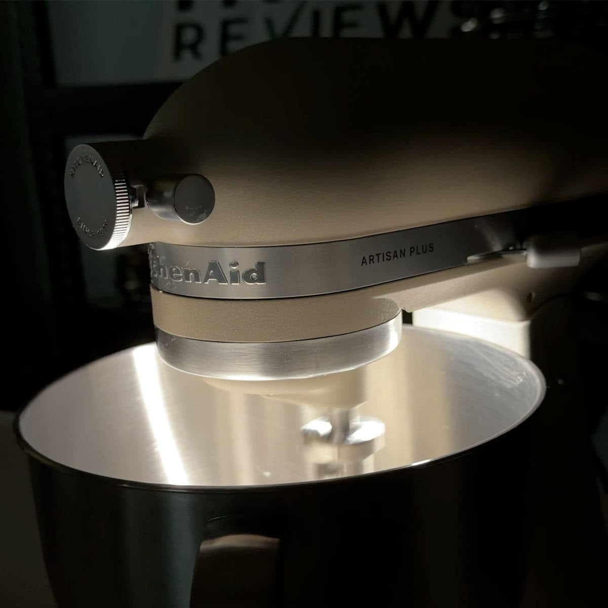 KitchenAid Artisan Plus bowl light
