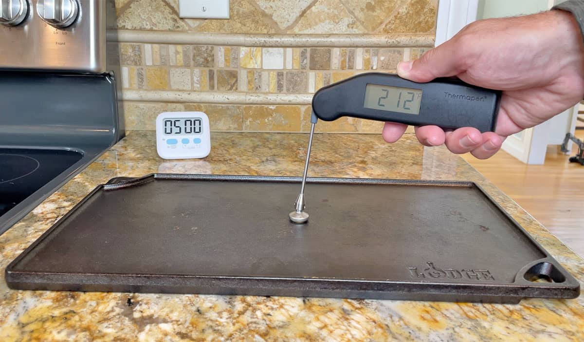 Lodge Cast Iron griddle heat retention results after 5 minutes