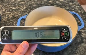 Lodge vs. Le Creuset Dutch Ovens (13 Key Differences) - Prudent Reviews