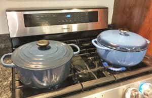 Lodge vs. Le Creuset Dutch Ovens (13 Key Differences) - Prudent Reviews