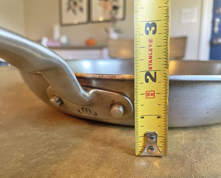 How Frying Pans Are Measured (With Pictures & Examples)