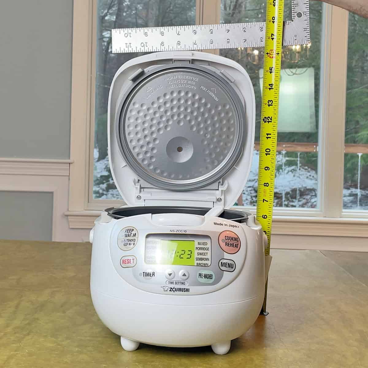 Measuring height of Zojirushi Neuro Fuzzy Rice Cooker