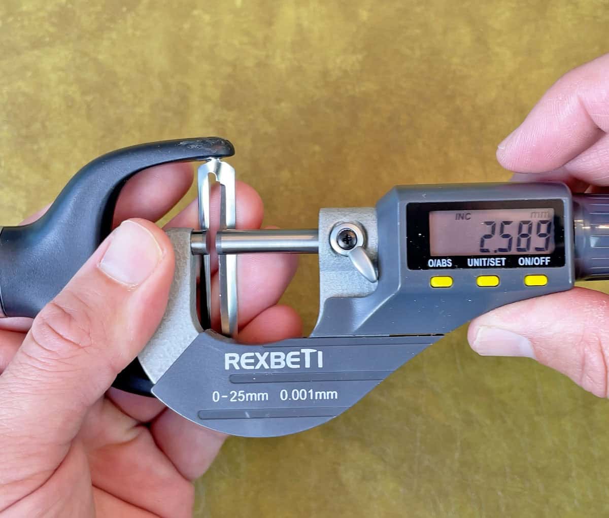 Measuring the blade clearance of the KitchenAid Y Peeler