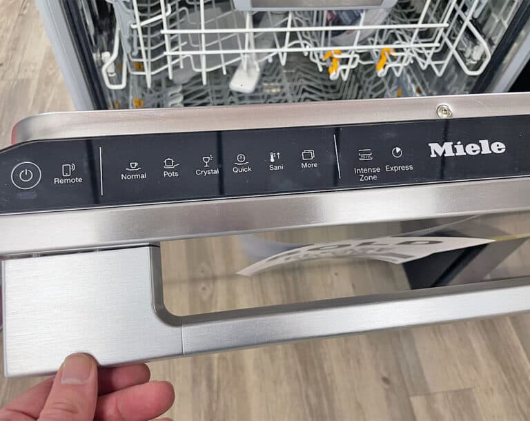 Miele vs. Bosch Dishwashers (8 Key Differences)