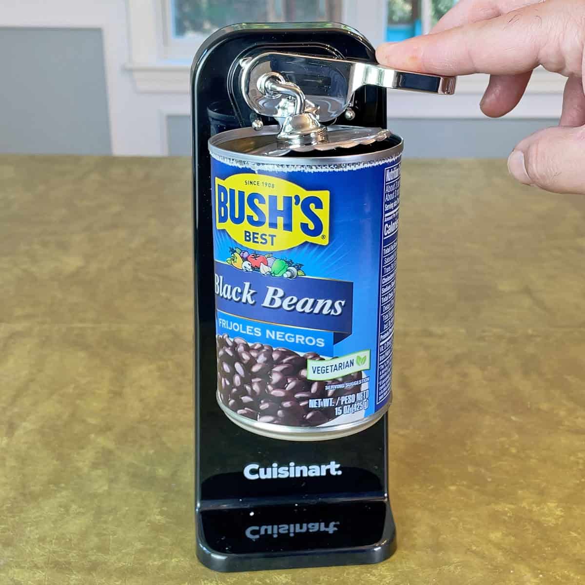 Opening a can with Cuisinart Deluxe can opener