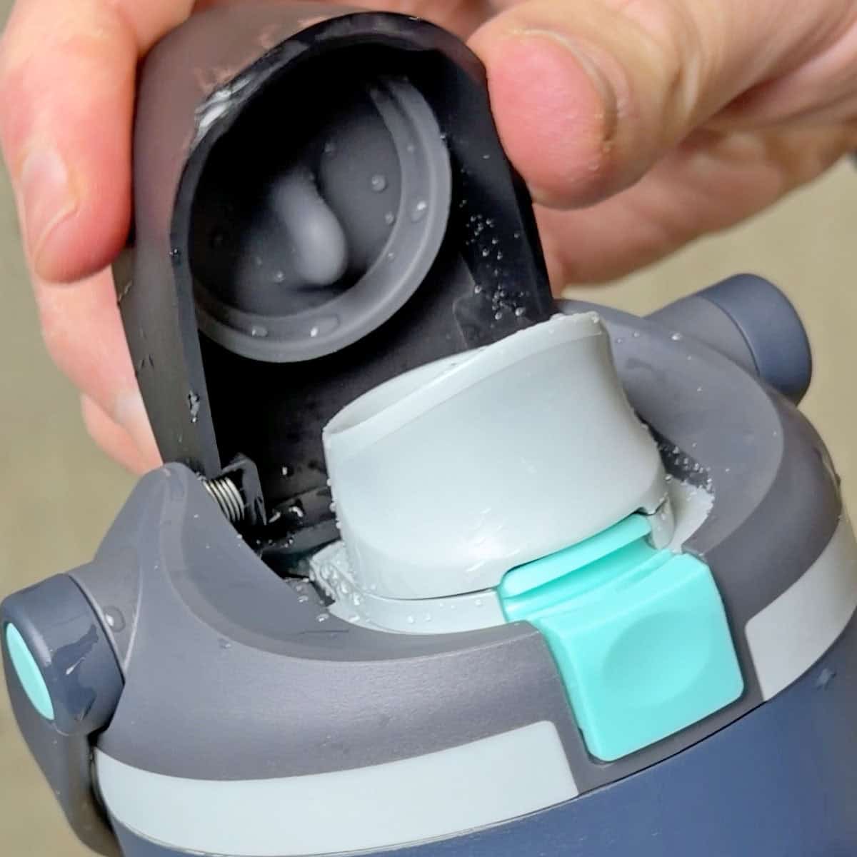 Owala FreeSip Sway broken lid after drop