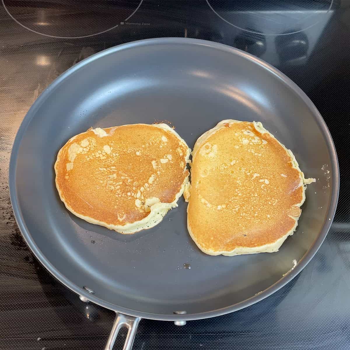 Pancakes cooking evenly in the Misen Carbon Nonstick pan