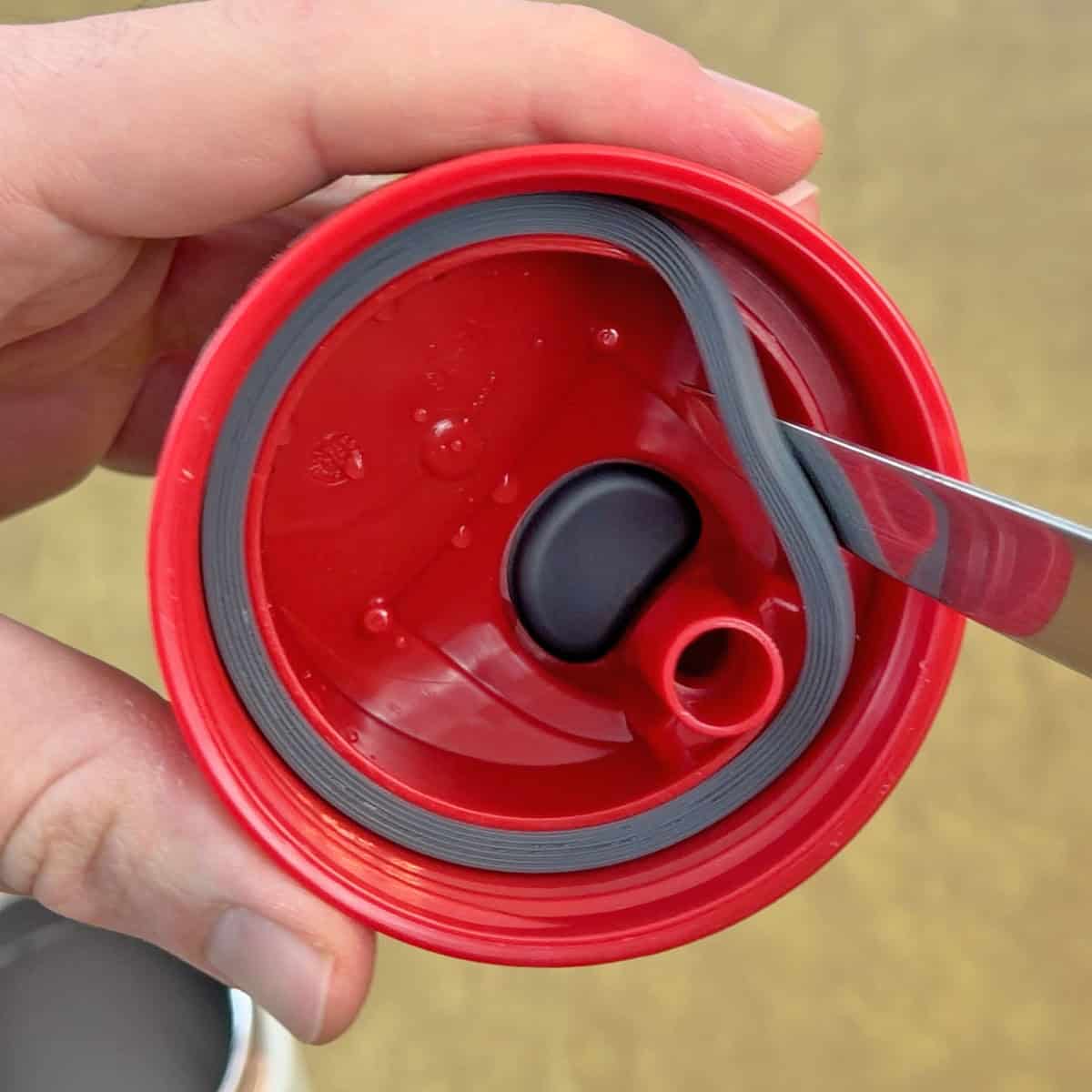 Removing Owala FreeSip gasket with a butter knife