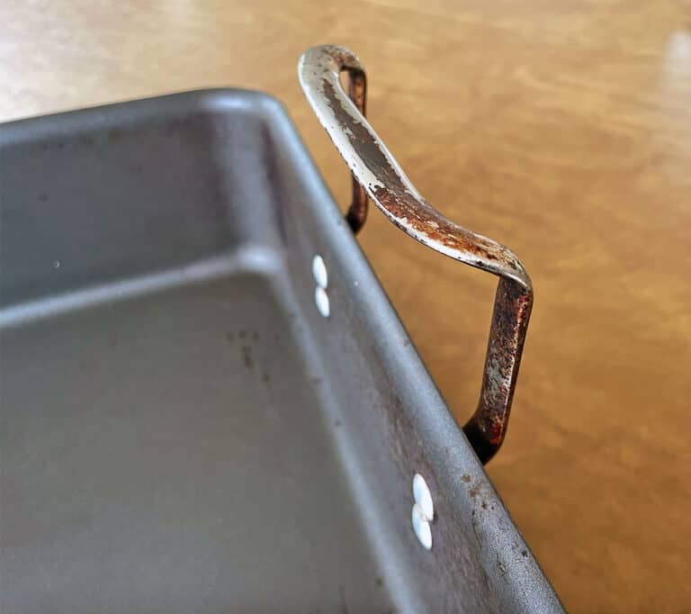 What Size Roasting Pan Should You Buy Quick Guide what-size-roasting-pan-should-you-buy-quick-guide