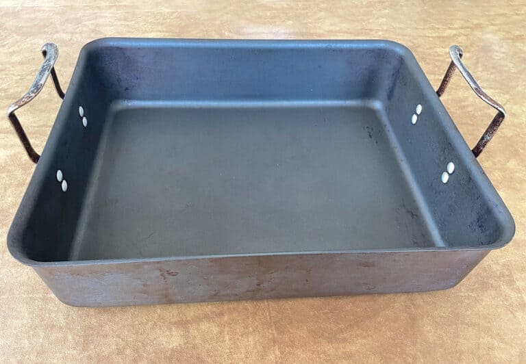 What Size Roasting Pan Should You Buy? (Quick Guide)
