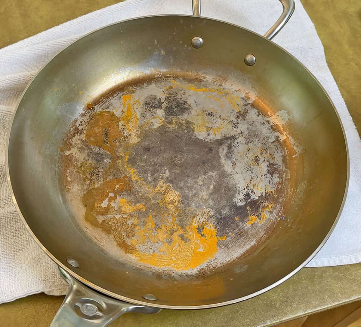 Rusty de Buyer Mineral B Pro pan after leaving it wet overnight