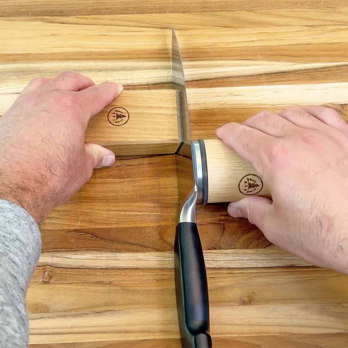 Sharpening a kitchen knife with the Horl 3