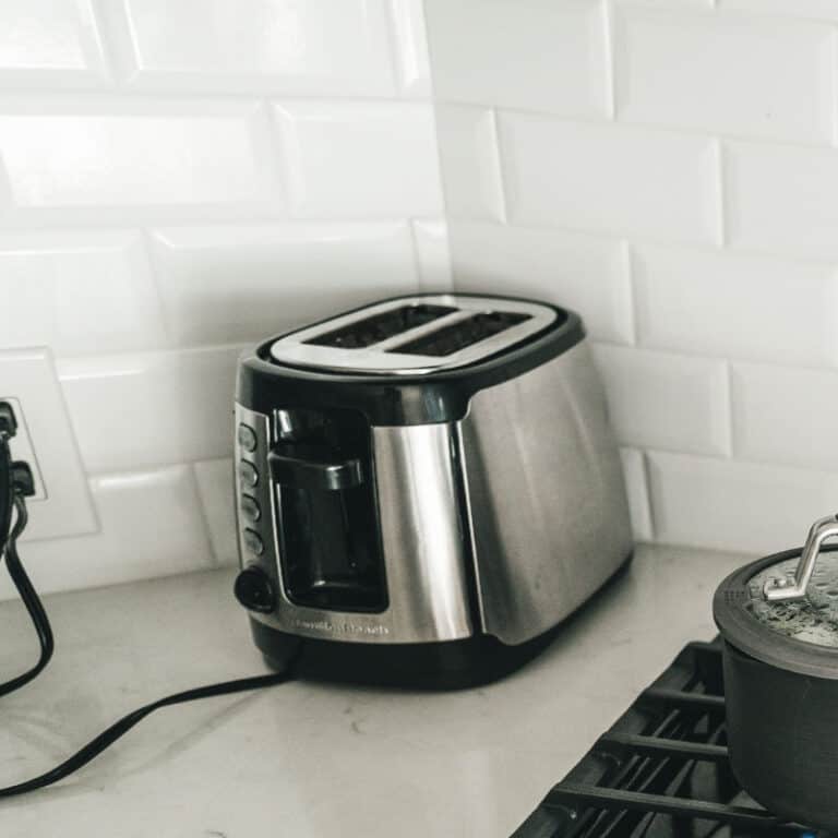 7 Types of Toasters (And the Pros & Cons of Each) Prudent Reviews