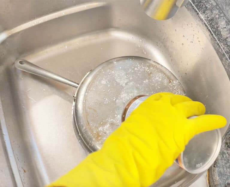 How to Clean AllClad Cookware (StepbyStep) Prudent Reviews