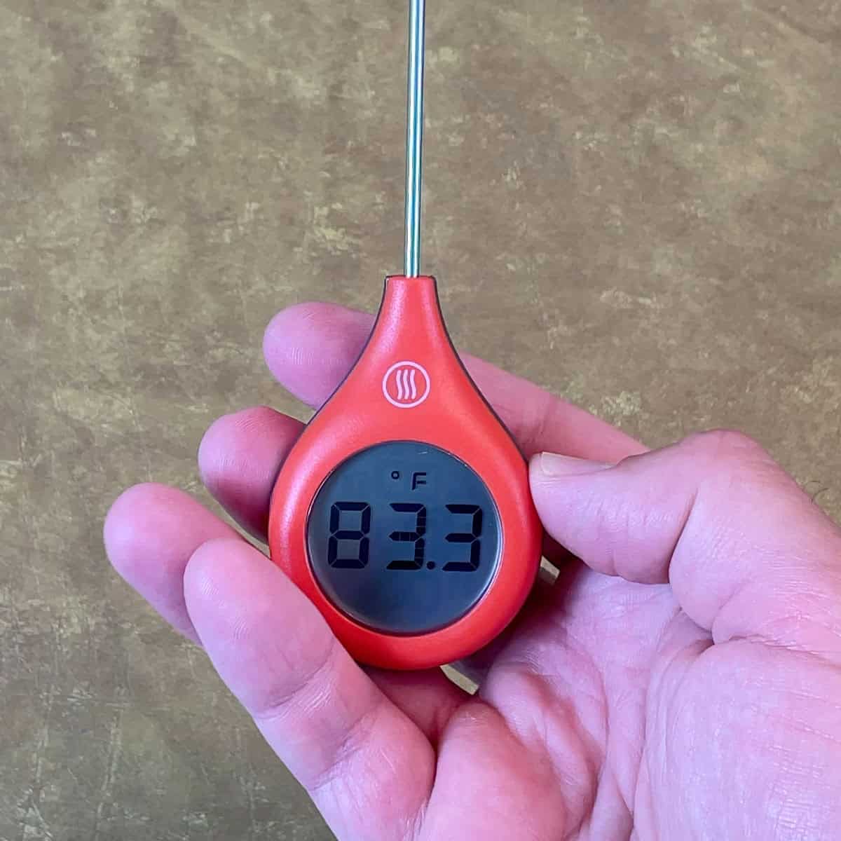 ThermoWorks ThermoPop 2 instant read thermometer rotating screen with probe up
