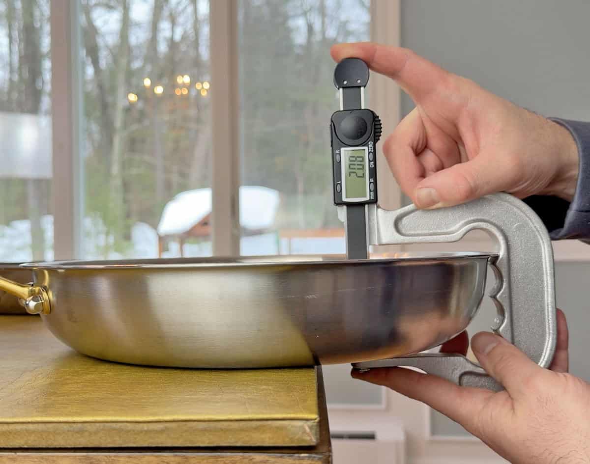 Thickness of Taima Titanium Pan