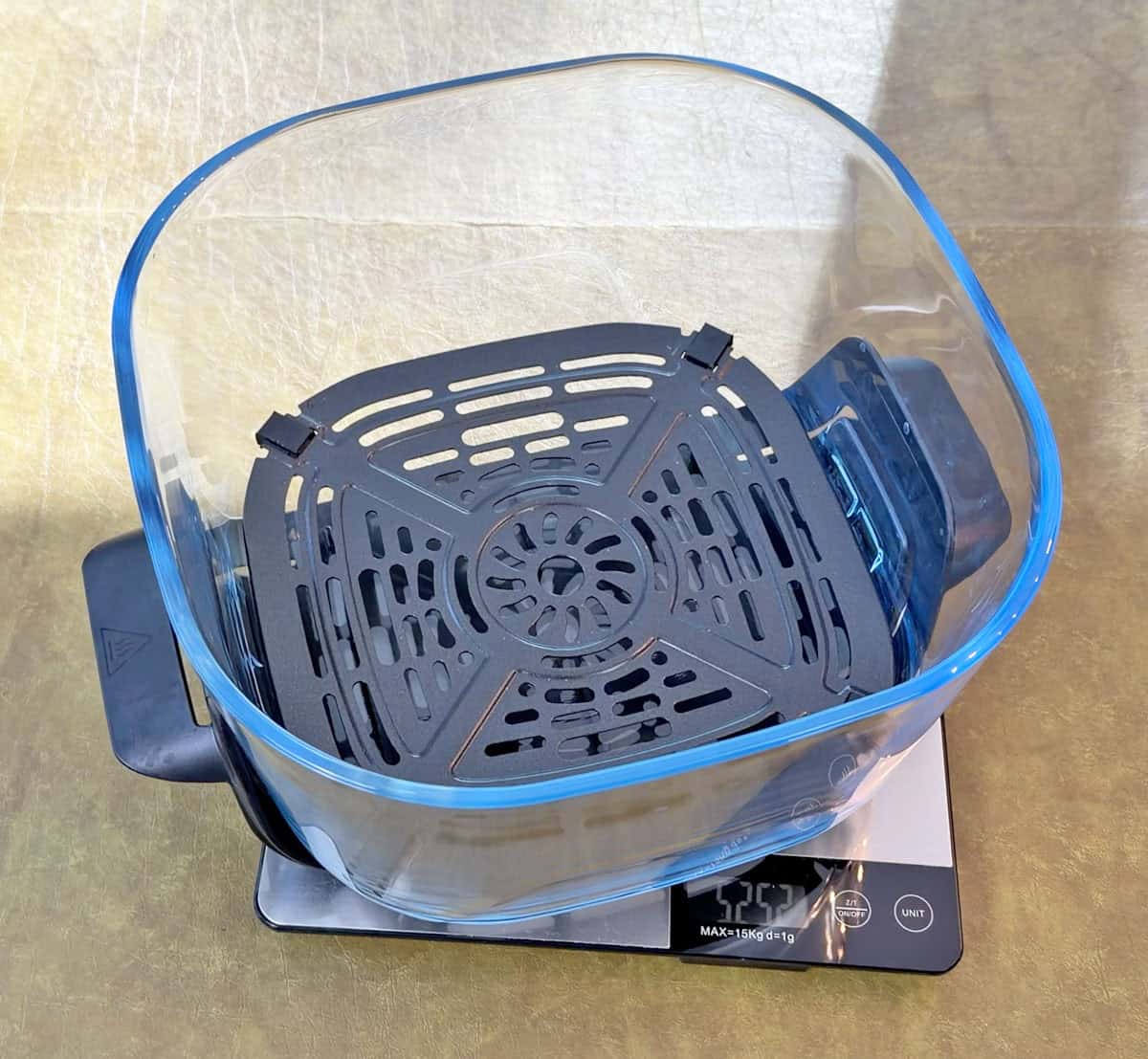 Weight of Ninja Crispi Pro 6 quart container